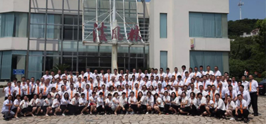 “百川匯海，聚勢(shì)并進(jìn)“！銘品裝飾2018年度年中管理工作會(huì)議圓滿結(jié)束