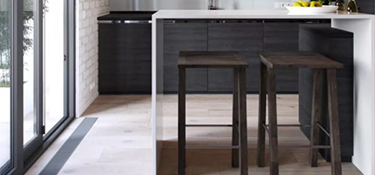 房屋裝修的材料是到市場買比較好還是網(wǎng)上買比較好？