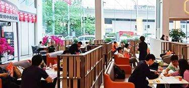 祝賀杭州裝修公司銘品裝飾“萬方云廳”重裝開業(yè)盛典圓滿收官，簽單爆棚