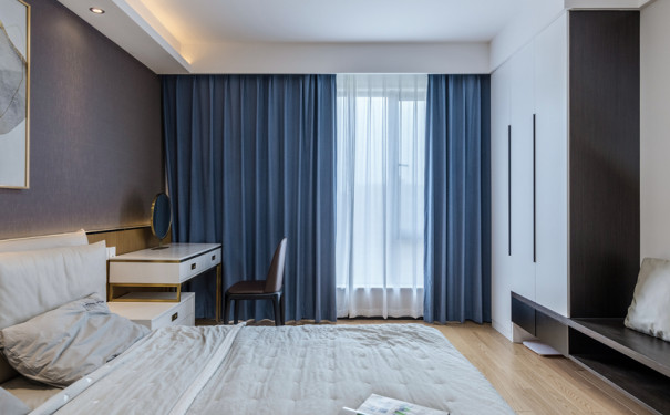 現代風格主臥裝修效果圖