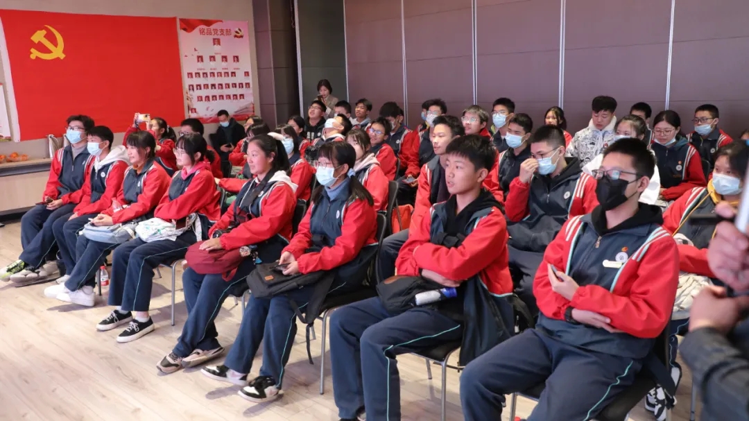 杭州市建設(shè)職業(yè)學(xué)校來銘品裝飾